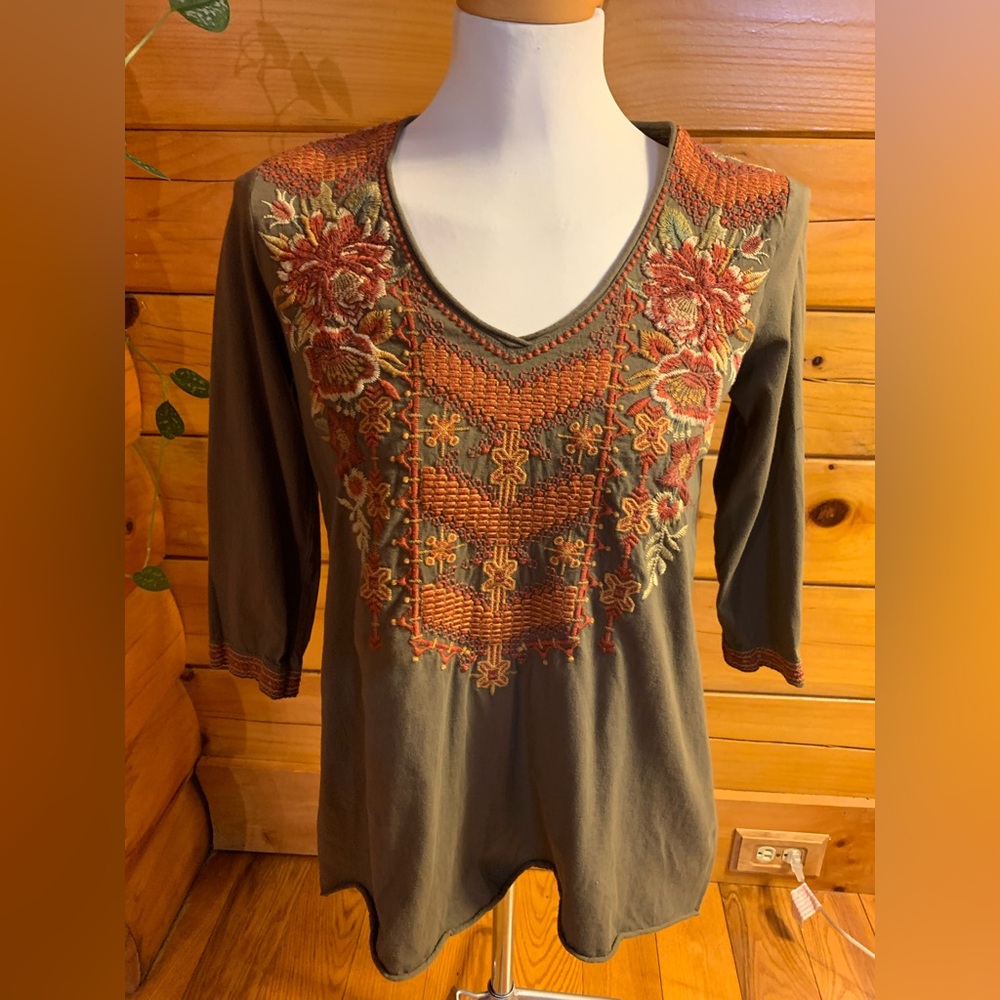 Johnny Was Embroidered Green Shirt Size Small